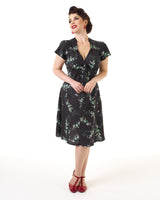 Pretty 40s Tea Dress in Black Floral