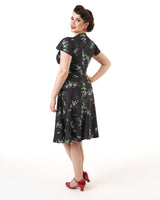 Pretty 40s Tea Dress in Black Floral