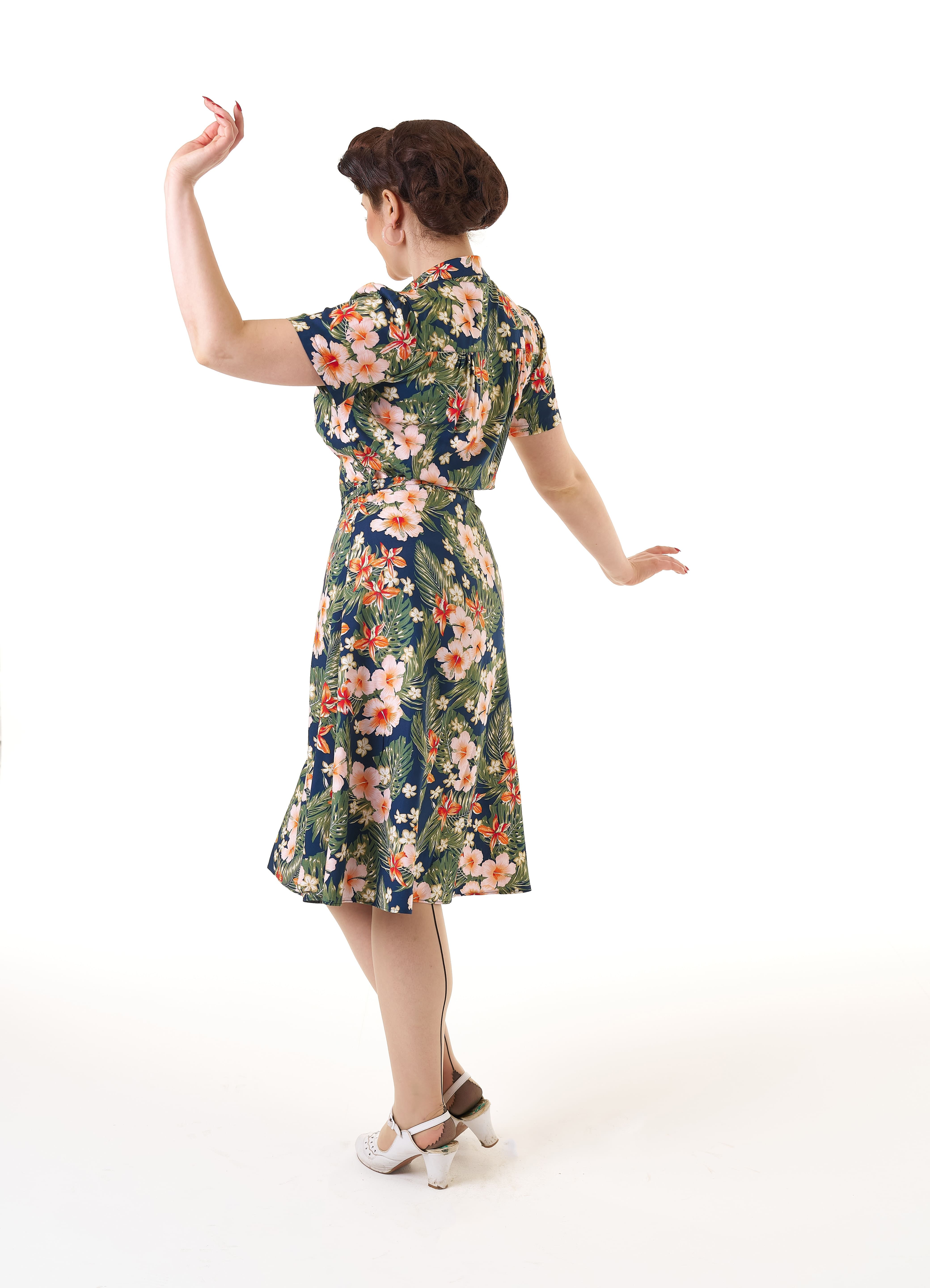 Pretty 40s Shirt Dress - Tiki